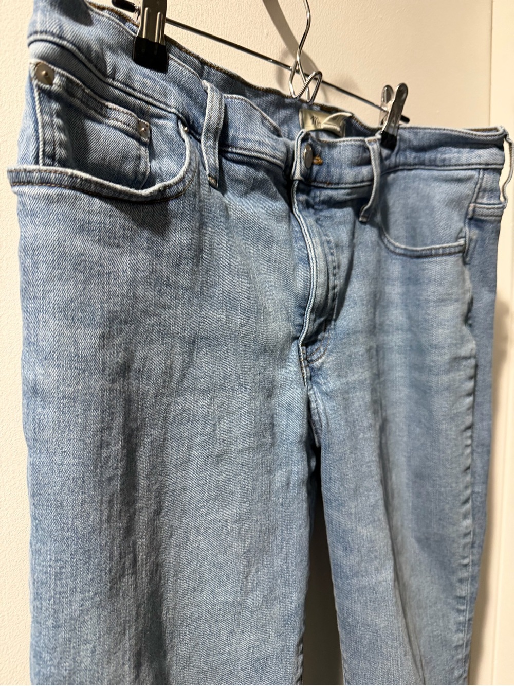 Madewell Mid-Rise Kick Out Jeans - Picture 3 of 10